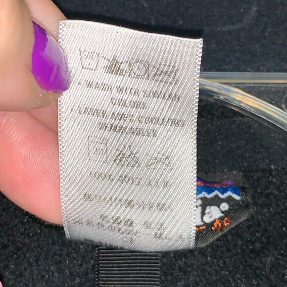 Patagonia Synchilla Black Fuzzy Vert Zip Up Large - Picture 6 of 6